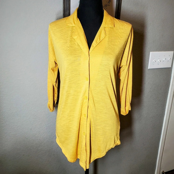 Paper + Tee Women's Size Medium Mustard Yellow Buttondown Lace Blouse - Picture 1 of 13
